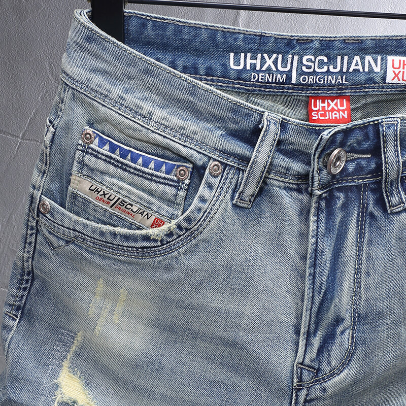 Shorts jeans azul retrô lavado masculino, jeans rasgado justo, shorts vintage casual, stretch, moda estilista, verão