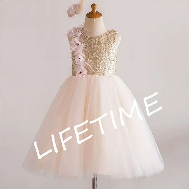 Aline paillettes Flower comunione Dress gonna in Tulle Backless Flower Girl Dresses Girl lunghezza al ginocchio Feather Flower Glitter Party Dress