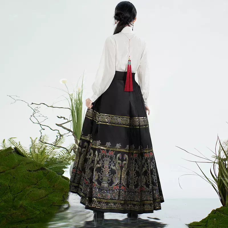 女性のための馬の顔のスカートセット,伝統的なドレス,刺繍されたスカート,毎日。