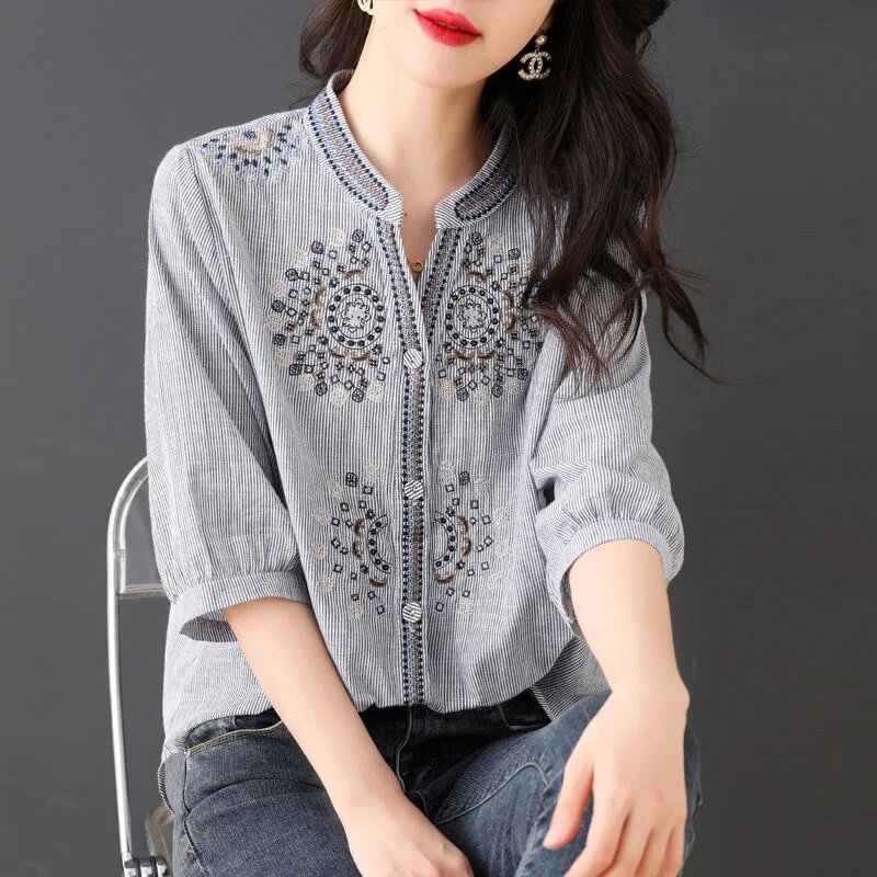 Camisa de lino y algodón para mujer, blusa fina informal de manga tres cuartos, bordada, elegante, coreana, combina con todo, novedad de verano