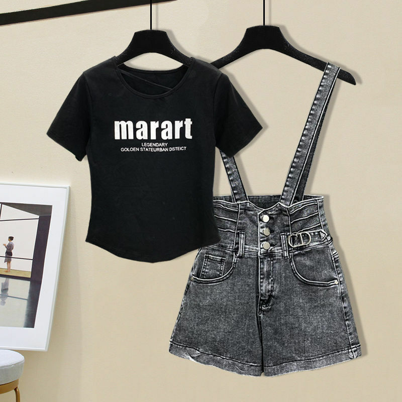 Женский летний комплект большого размера, новинка 2024, футболка с коротким рукавом, облегающие джинсовые шорты на бретелях, комплект из двух предметов