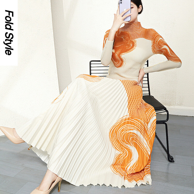 Miyake-conjunto plisado de dos piezas para mujer, Top con estampado curvo, media falda con textura, primavera y otoño, 2024