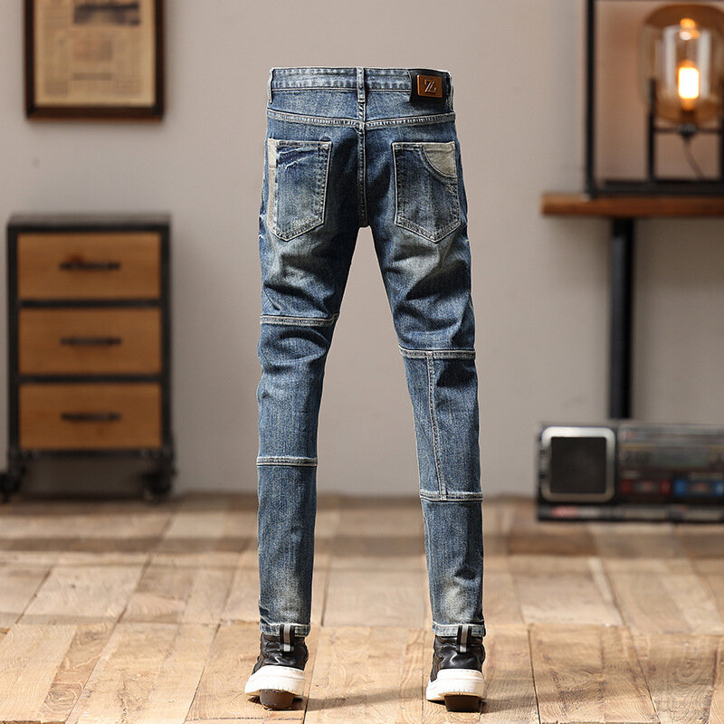 Jeans sepeda motor pria, jahitan tambal sulam Slim Fit ringan kaki lurus pakaian pria trendi Pu Shuai celana kepribadian