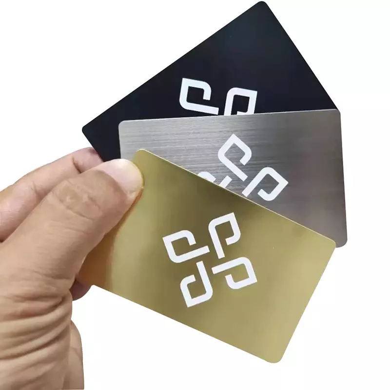 Prodotto personalizzato, carta in metallo NFC stampata personalizzata nero argento opaco oro con chip