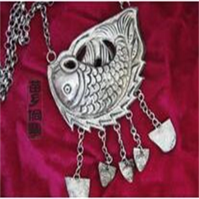 Miao biżuteria podkreślająca osobowość handmade Miao srebrny naszyjnik płaska ryba matka