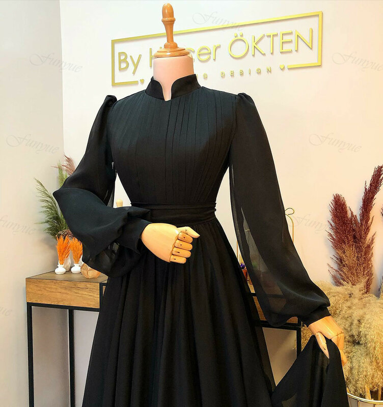 Eleganti abiti da sera musulmani neri 2022 A Line Chiffon pieghettato arabo Dubai abiti da sera per donna abito formale manica lunga