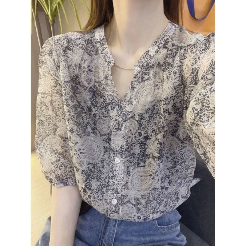 Retro Artistic Style Women's 2024 Summer New Pullover V-neck Patchwork Plaid Print Fashion Casual Versatile Short Sleeved Shirt