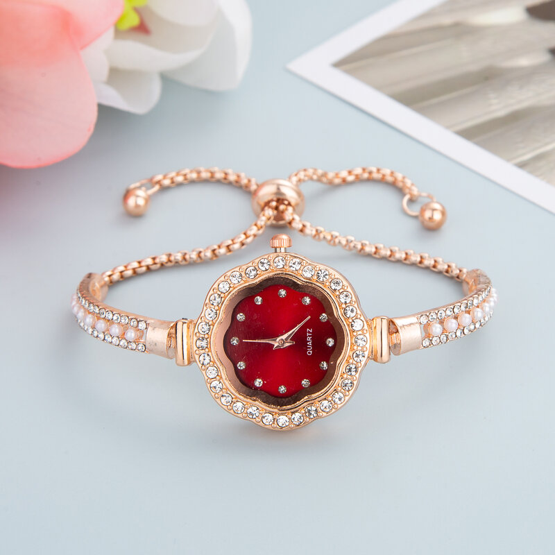 2023 Cute Flower bracciale orologi per donna Diamond Crystal Watch Fashion Quartz Womans orologi da polso per spedizione gratuita