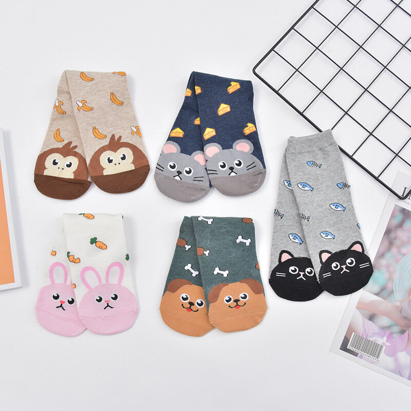 Female's Socks New Cartoon Animal Sock Breathable and Sweat-absorbing Medium Tube Pure Cotton Sock Women's Socks