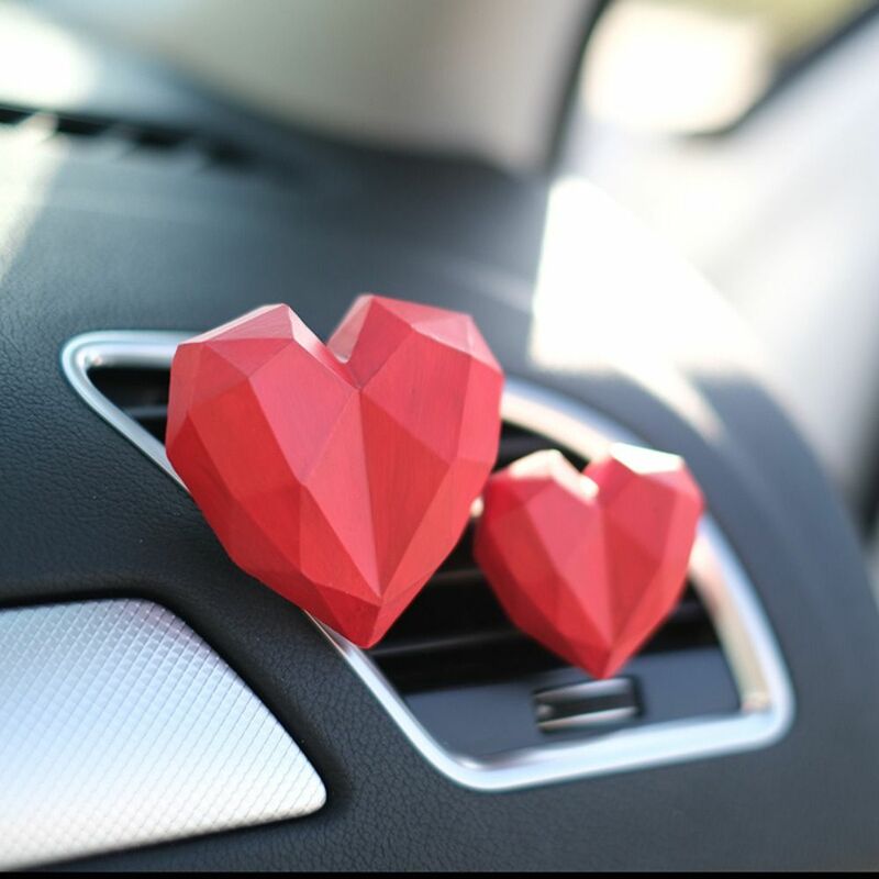 Clip de salida de aire de coche, Clip de Perfume de corazón, decoración, forma de amor, Clip de aromaterapia, accesorios para automóviles