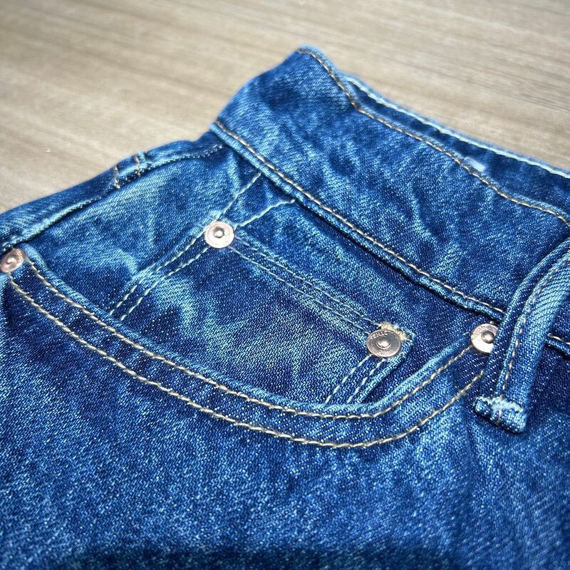 Женские джинсовые шорты с высокой талией, голубые джинсовые шорты с потертым краем, весна-лето 2024