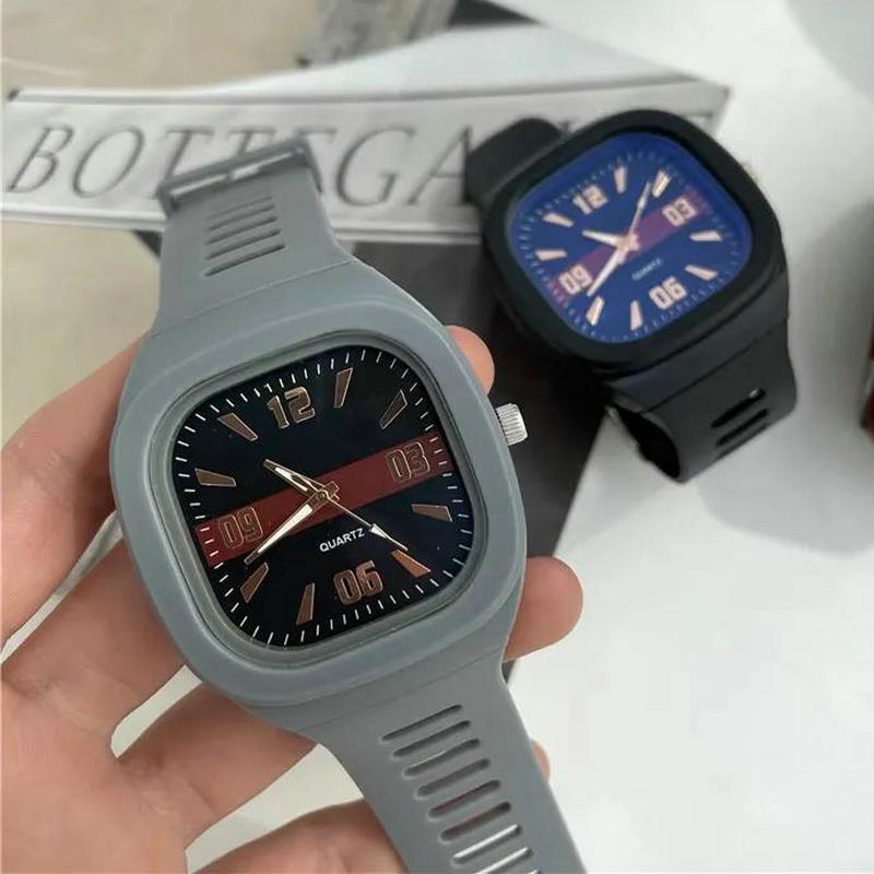 Silicone LED Digital Sport Watch para Mulheres e Homens, Relógio de pulso eletrônico, Luminous Square Dial, Quartz Wristwatch, Fashion Strap