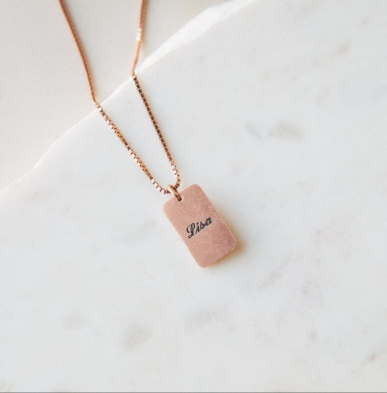 Exquisite Name Label Necklace and Box Chain Initial Label Necklace as a Gift for Mom and Her
