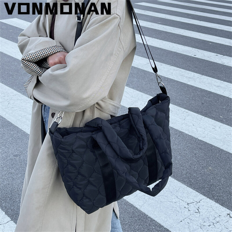 Bolso de mano acolchado grande para mujer, bolsa de hombro acolchada de algodón, ligera, tendencia de lujo, de invierno, 2022