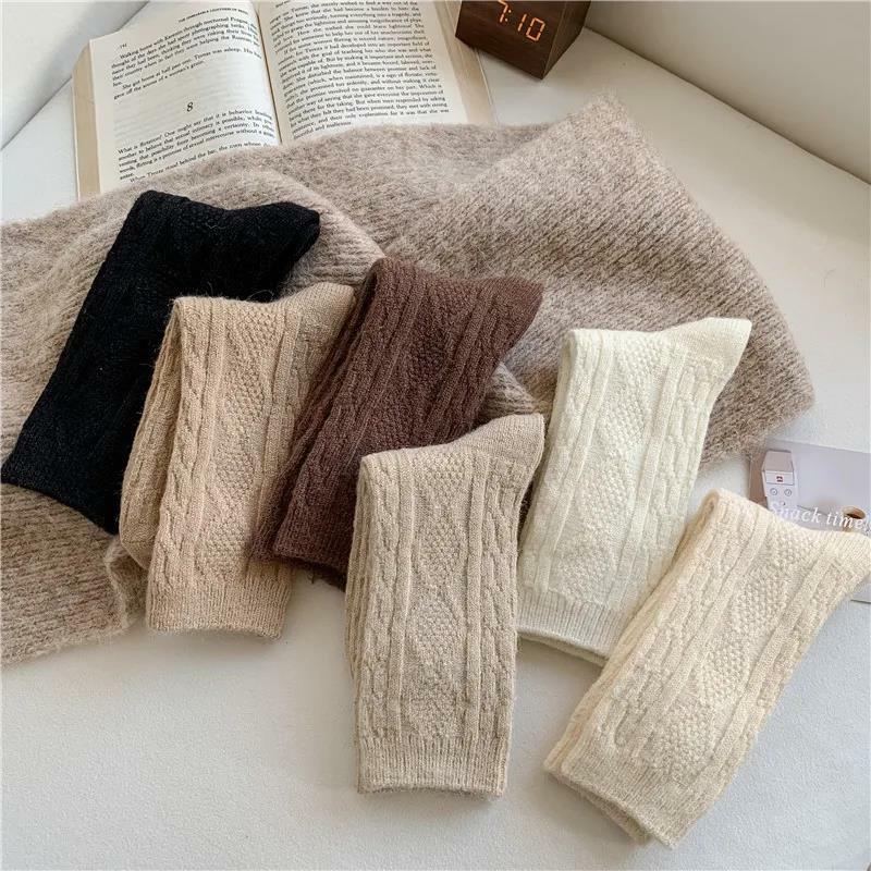 Japanese Fashion Solid Color Thick Cashmere Socks Warm Winter Women's Wool Leisure Comfortable Home Socks Long and High Quality