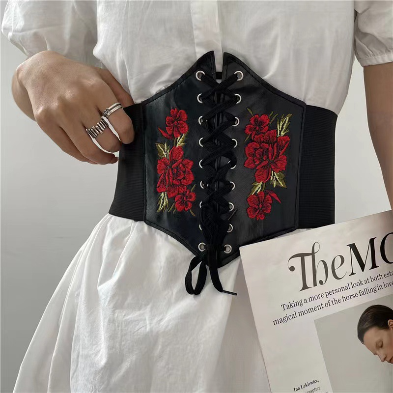 Dames Korset Riem Gothic Mode Pu Bloem Borduurwerk Cummerbunds Vrouwelijke Afslankende Tailleband Vintage Zwarte Brede Riem Voor Meisje