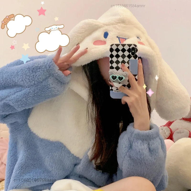 Sanrio Plush Clothes Fashion Soft Nightgown Robe Y2k Home Clothes Cinnamoroll Kawaii Women Female Cartoon Thickened Fleece Coat