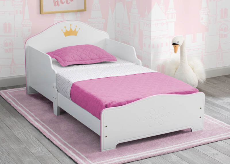 เตียงไม้สำหรับเด็กวัยหัดเดินลายมงกุฎเจ้าหญิงได้รับการรับรองสีทองสีขาว/ชมพู