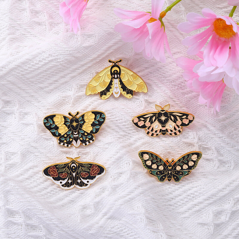 Broche de mariposa de polilla, Pin de Animal, insignia de insecto, alfileres de solapa
