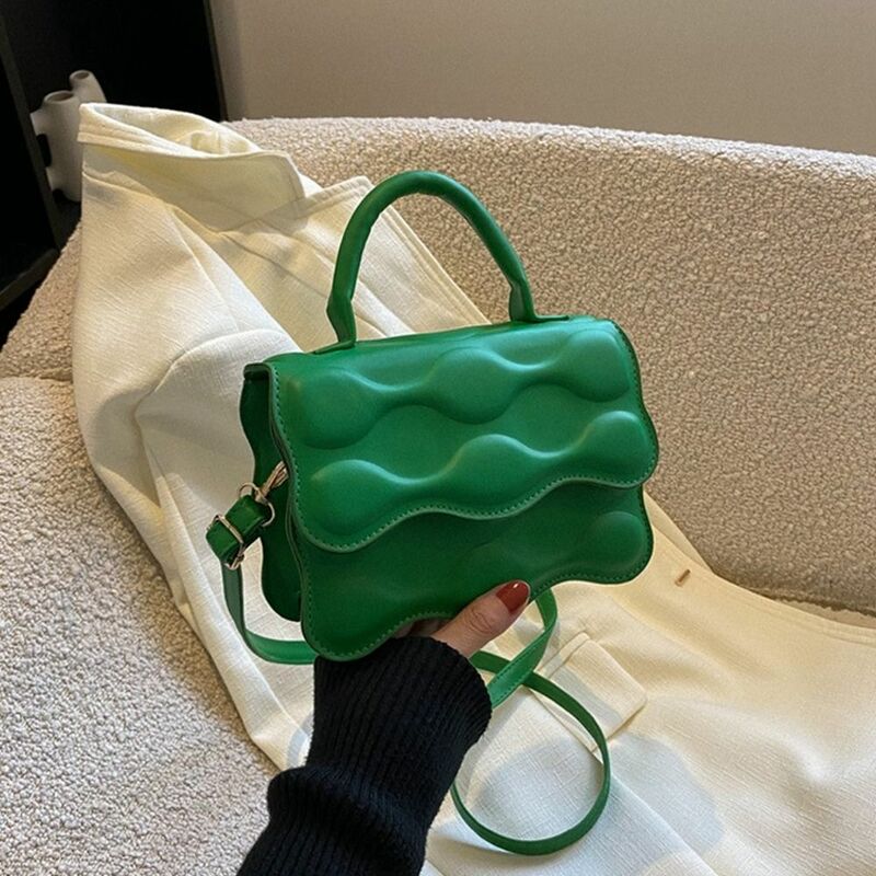 Mini Shoulder Bag Fashion PU Leather Chains Purse Diagonal Straddle Bag Elegant Simple Wave Pattern Handbags Girls