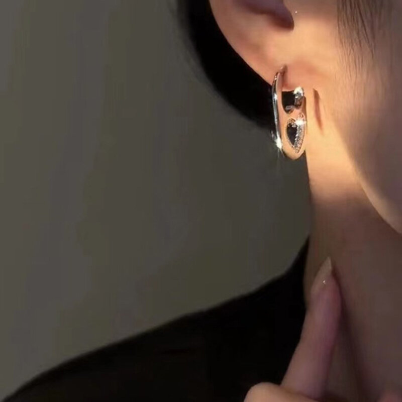 Hollow Rhinestone Double Heart Earrings Women Rings Fashion Geometric Ear Buckle