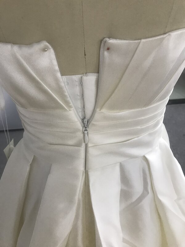 CloverBridal Cheap Strapless Vestidos Baratos Satin Ivory Factory Dress Pleated Discount Wedding Gown Suknia Slubna 1092