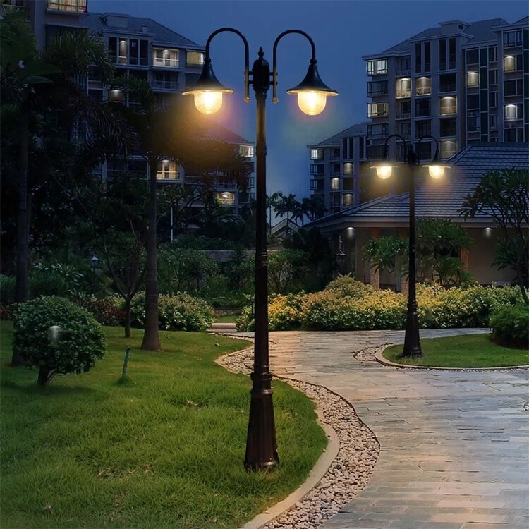 European Classic 2 heads Garden Lights Outdoor Street Lamp Post Vintage Garden Lamp Post For Yard Landscape Lighting