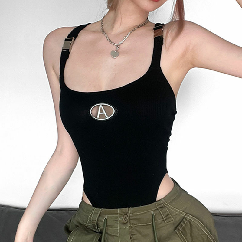 Camiseta sin mangas con cuello halter para mujer, ropa sexy ajustada, estilo callejero americano, decoración de letras huecas de metal