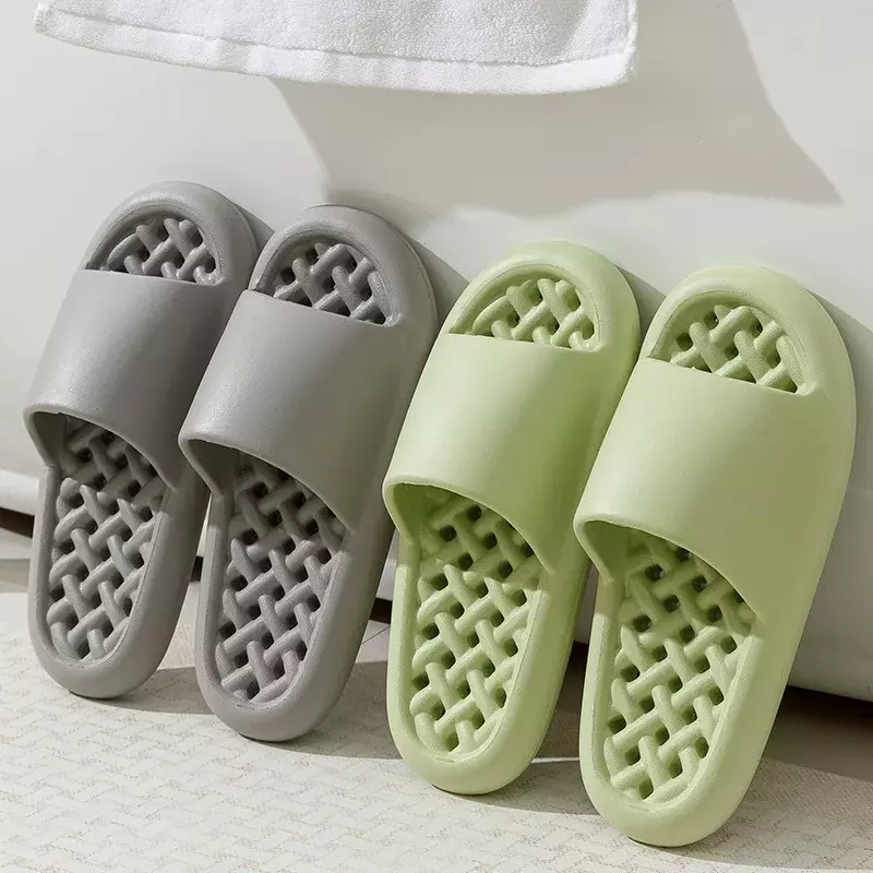 Neue Mesh-Hausschuhe mit weichen Sohlen für Männer und Frauen im Sommer, undichte, schnell trocknende, bequeme, rutsch feste Flip-Flops im Badezimmer