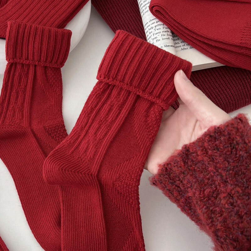 Kaus kaki wanita katun hangat, kaus kaki Tahun Baru Natal dengan garis kasual antilembap nyaman musim gugur dan musim dingin