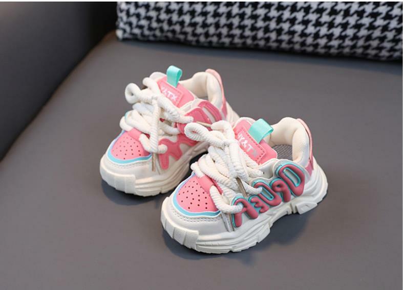 Scarpe sportive Unisex per bambini scarpe da ginnastica Casual traspiranti per bambina primavera autunno scarpe da corsa all'aperto con suola morbida antiscivolo