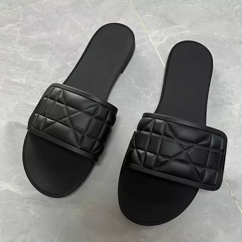 Nuovo ricamo diamante nero pantofole piatte sandali per le donne gomma estate spiaggia scivoli impermeabili moda Casual spedizione gratuita