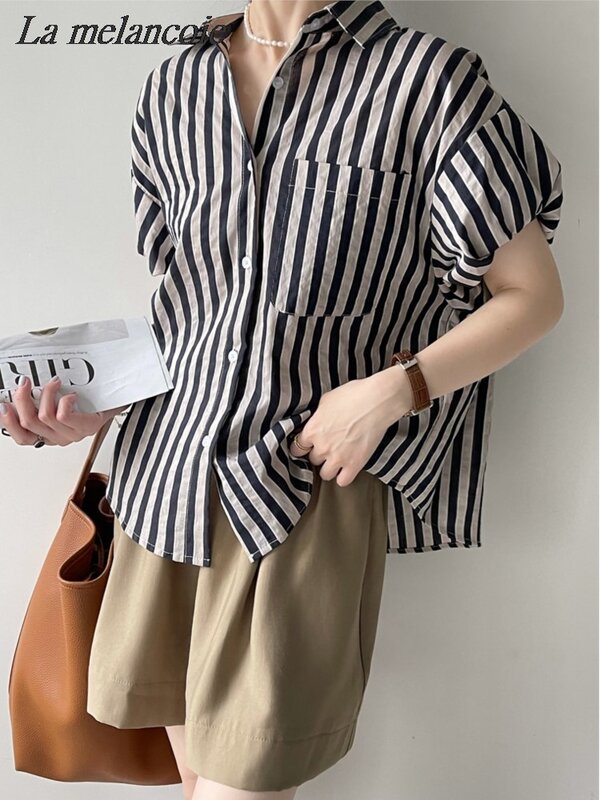 Gestreiftes Hemd für Frauen Sommer neue Mode Baumwolle gedreht Kragen Drop-Shoulder-Ärmel Hemden einfache lose Knopf Bluse Tops