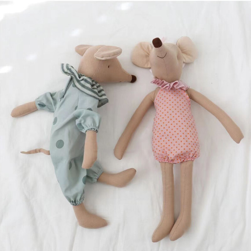 Cute Stuffed Mouse Plush Toys para crianças, animais Dolls, Lovely Rat com roupas, presentes de aniversário, meninos e meninas