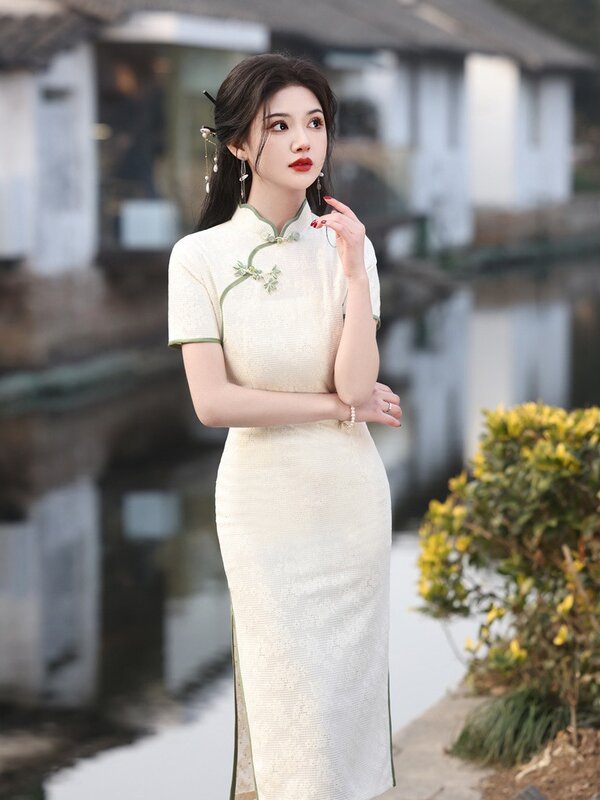 Spring and Summer New Lace Qipao Mid length Pearl Edge Girl Qipao Chinese Slim Mandarin Collar Cheongsam