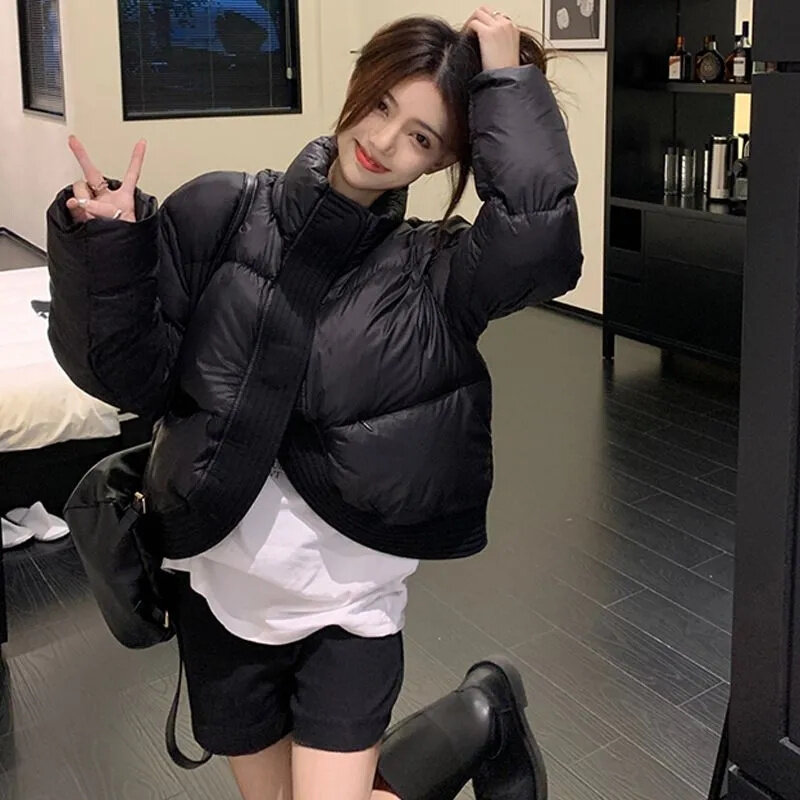 Женское утепленное пальто, свободное короткое хлопковое пальто, Корейская версия, зима 2023
