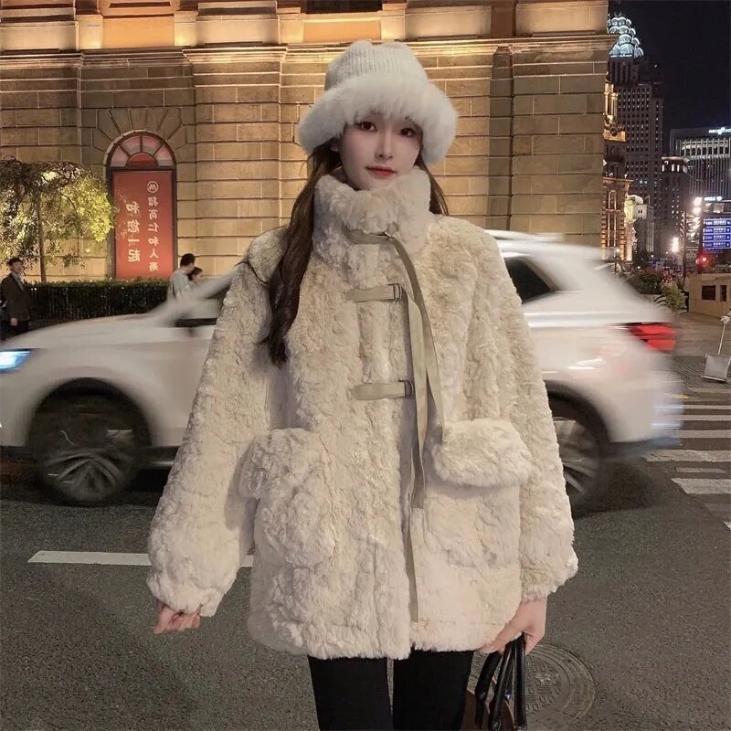 Jaket wol domba imitasi wanita, mantel bulu kelinci imitasi tebal longgar modis musim gugur Musim Dingin Mao baru 2023
