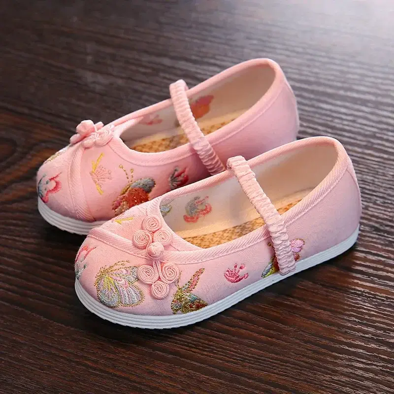 Zapatos planos bordados de mariposa para niños, traje antiguo, zapatos de tela Hanfu, Cheongsam, chinos, con hebilla