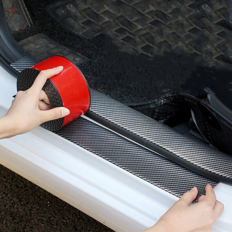 Naklejki samochodowe Naklejka ochronna na próg drzwi Czarna naklejka ochronna z włókna węglowego chroniąca przed zarysowaniami na próg drzwi samochodu Ochraniacz bagażnika