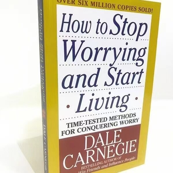 Come smettere di disturbare e iniziare a vivere dal libro di Paperback di Dale Carnegie in inglese Libros
