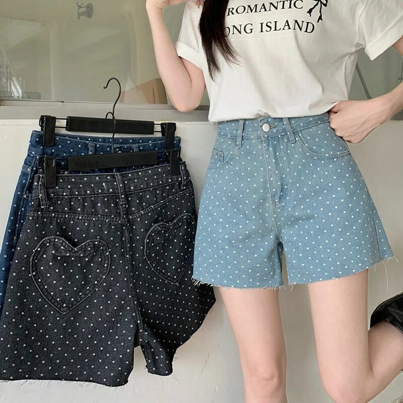2024 modne jeansowe szorty damskie w kropki koreańska Retro wyprane Slim Love Pocket krótkie dżinsy damskie słodkie krótkie spodnie pantalony