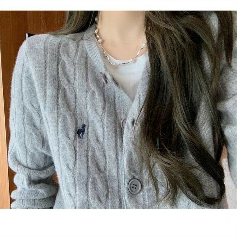 Women's boutique high-end embroidery knitted cashmere sweater round neck cardigan sweater long sleeved new cashmere sweater
