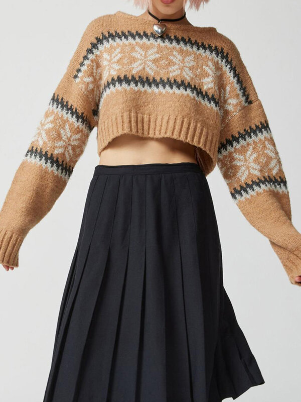 Sweater crop lucu wanita, pakaian rajut dasar lengan panjang bercetak kasual untuk musim gugur