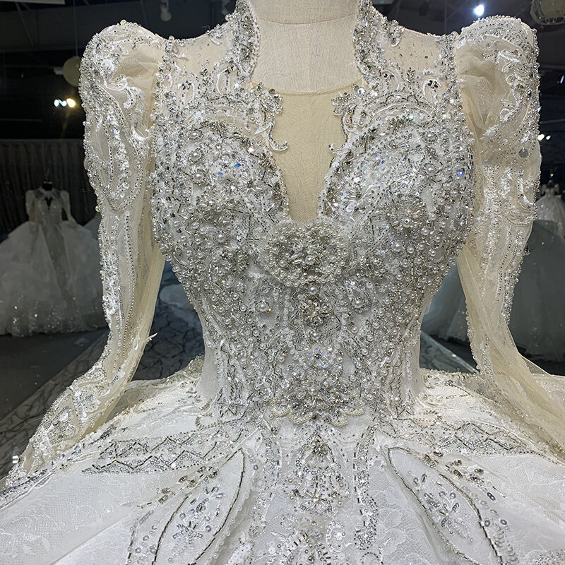 Gaun Pernikahan promosi internasional untuk gaun pengantin wanita ruffle manik-manik kereta kapel jubah ilusi lengan penuh Mariage MN139
