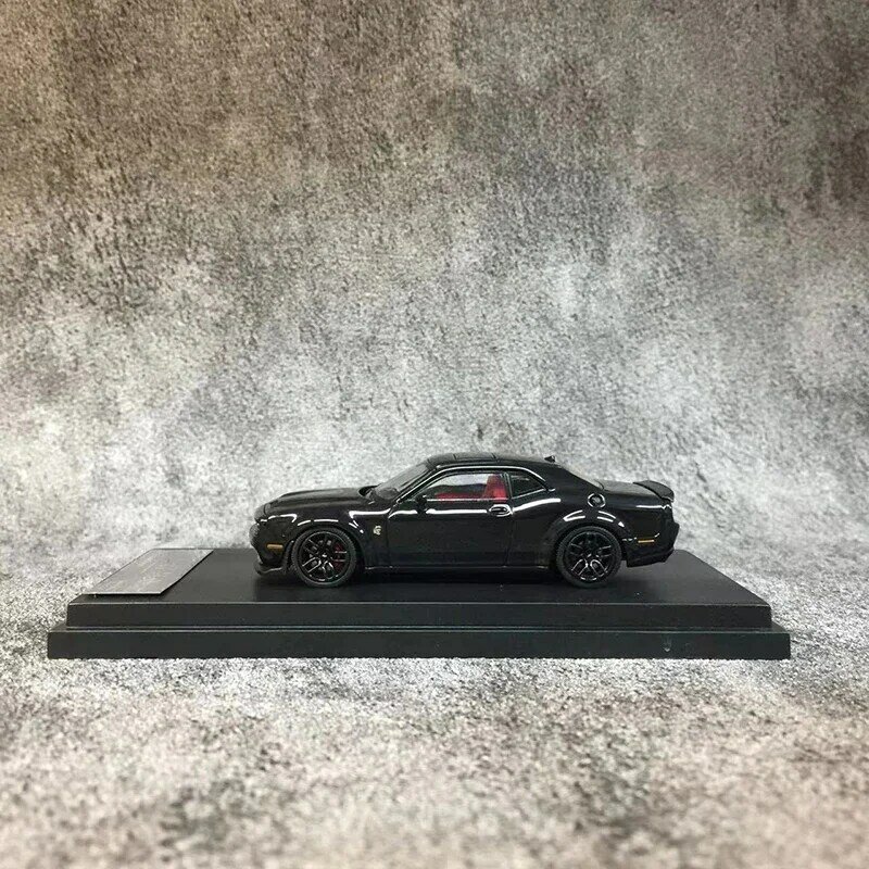 Stance Hunters 1:64 Model Car Hellcat Open Hood Alloy Classical Collection