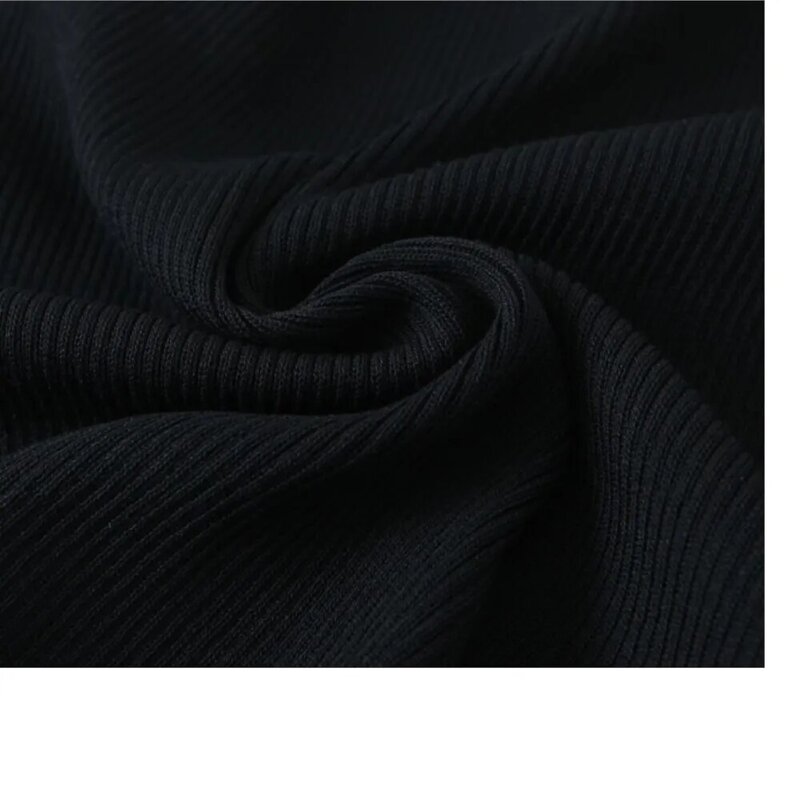 خريف 2023 ملابس ذات نوعية جيدة Wome كارديجان مقاس كبير للأمسيات في باريس أصفاد من الفراء سترة ضيقة منحنية سوداء محبوك ملابس خارجية