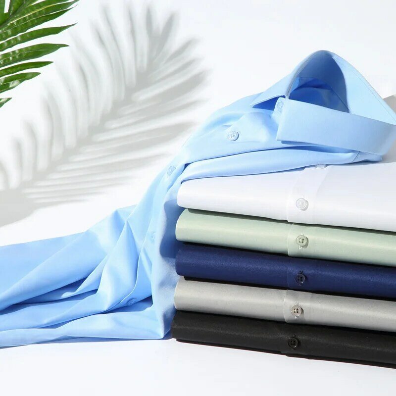 Wysokiej jakości rozciągliwe męskie koszule przeciwzmarszczkowe z długim rękawem ubranie koszule dla mężczyzn Slim solidny kolor koszula biznesowa bluzka społecznościowych
