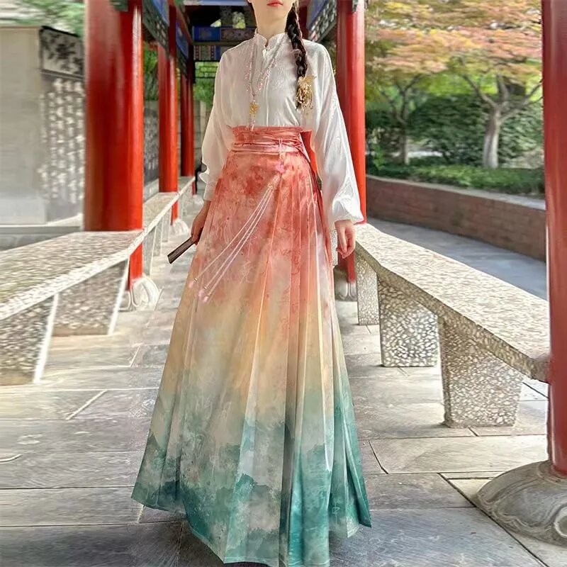 ชุดเต้นรำสองชิ้นกระโปรงหน้าม้าสุดชิคเสื้อผ้าจบการศึกษาพิมพ์ลายฮันฟูสวยประจำชาติจีนใหม่ฤดูใบไม้ผลิ
