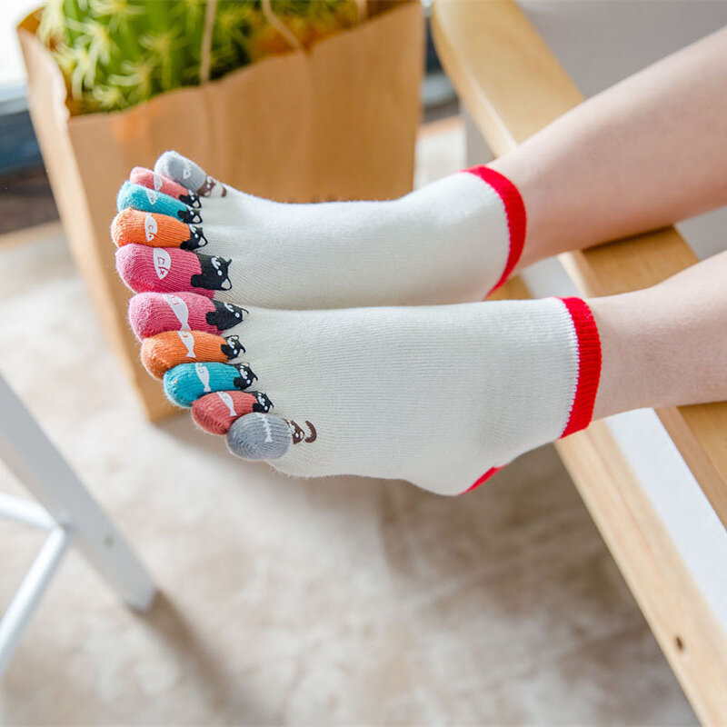 Cute Ankle 5 Finger Socks Boat Woman Cotton Bear Dispensing White Fashion Casual Harajuku Girl No Show Toe Socks 4 Seasons
