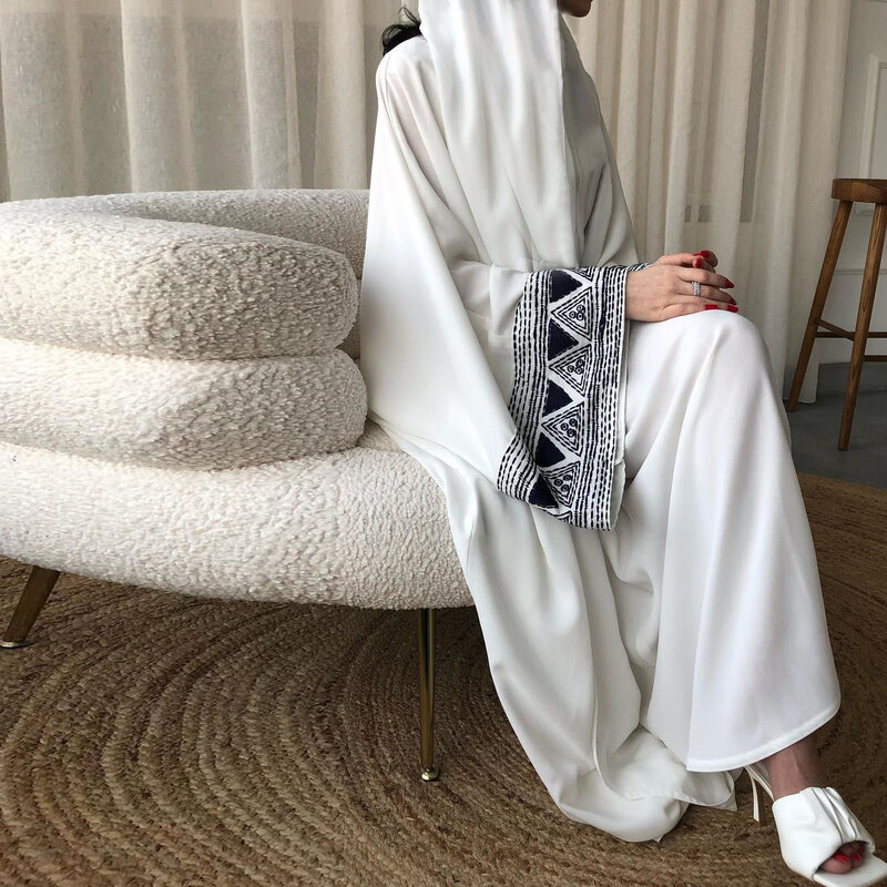 Dubai Embroidery Abaya Women Muslim Embroidery Maxi Dress Islam Kimono Cardigan Ramadan Jalabiya Eid Mubarak Djellaba Robe Gown
